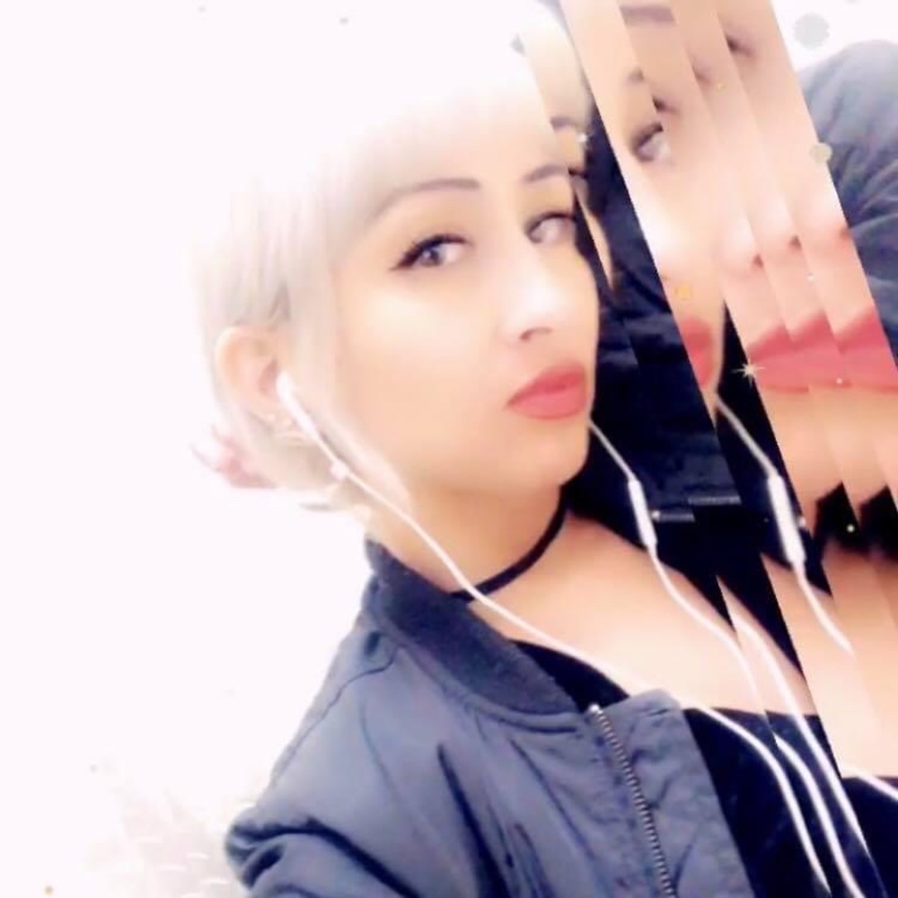 Meet your Posher, Jasmine